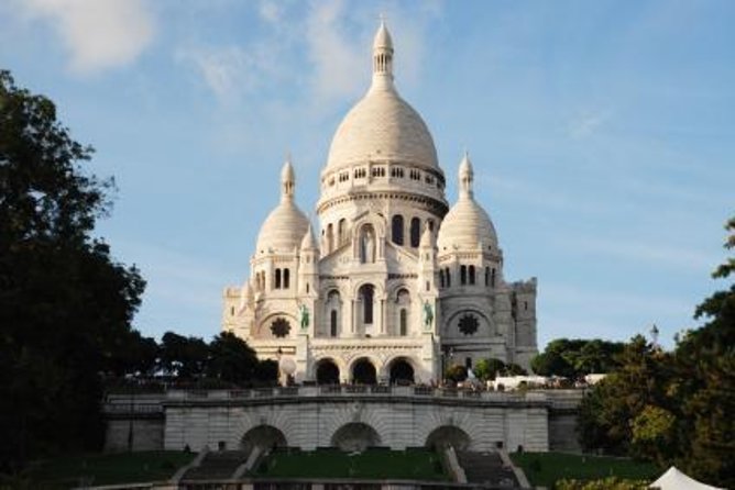 Family Escape Game With Kids and Teens in the Sacré-Coeur - Key Points