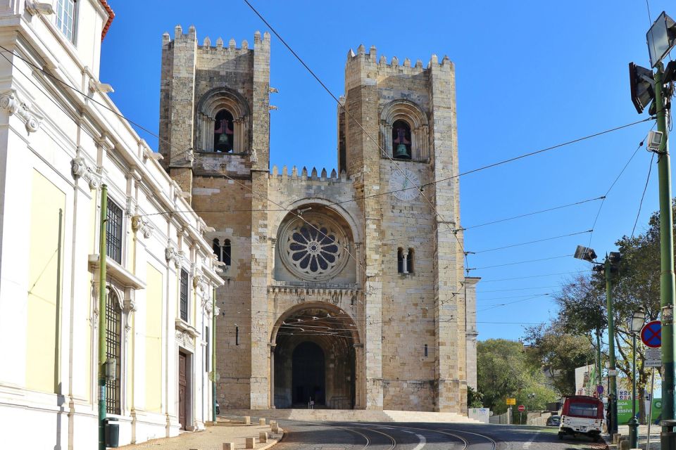 Lisbon: Full-Day Private Walking Sightseeing Tour - Key Points