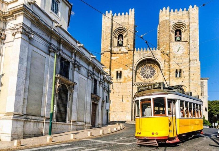 Lisbon: Private Full Day Sightseeing Tour by Tuk-Tuk. - Key Points