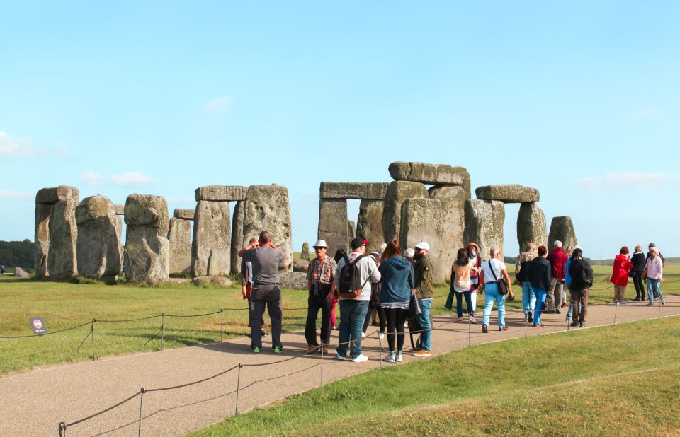 London: Stonehenge, Windsor, and Bath Day Trip by Bus - Key Points