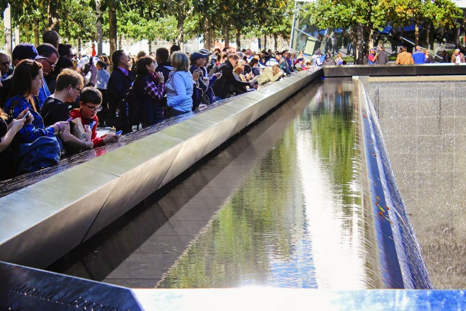 Lower Manhattan Tour: Wall Street & 9/11 Memorial - Tour Highlights