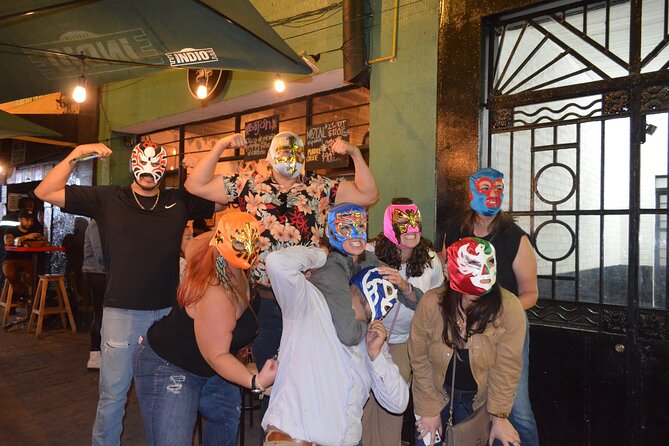 LUCHA LIBRE Tour Created by Fans With TACOS and MEZCAL - Key Points