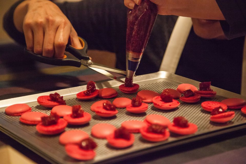 Paris: French Macarons Baking Class With a Parisian Chef - Key Points