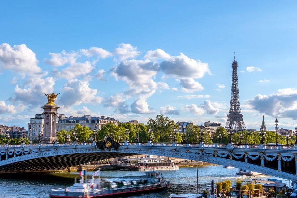 Paris: Private Exclusive Architecture Tour With Local Expert - Key Points