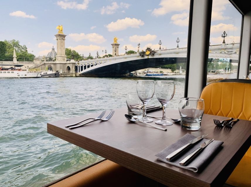 Paris : Seine River Bistronomic Dinner Cruise - Key Points