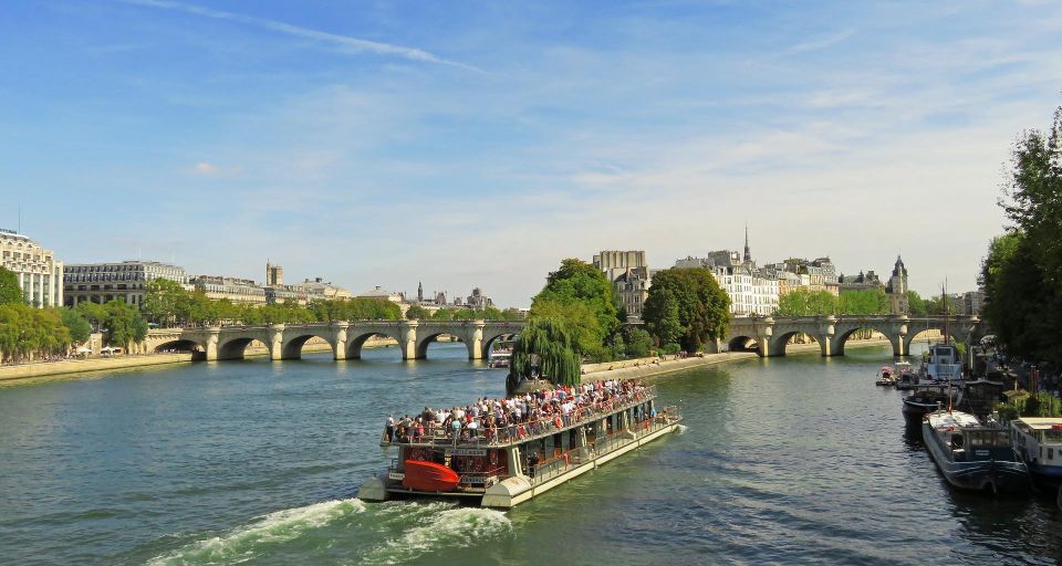 Paris: Seine River Walking Tour With Optional Musée Dorsay - Key Points