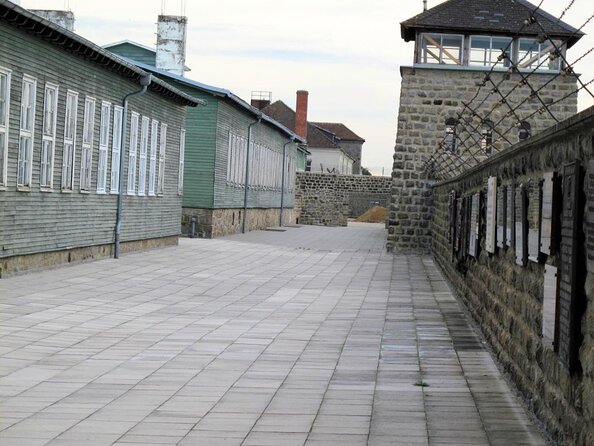 Private Tour Concentration Camp Mauthausen, With Melk & Dürnstein - Key Points