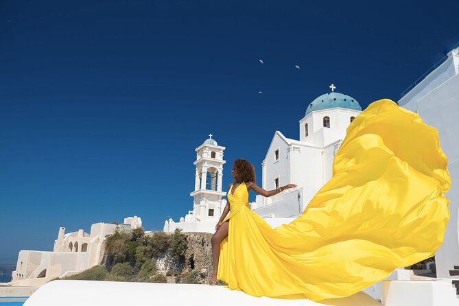 Professional Flying Dress Photoshoot In Santorini - Key Points