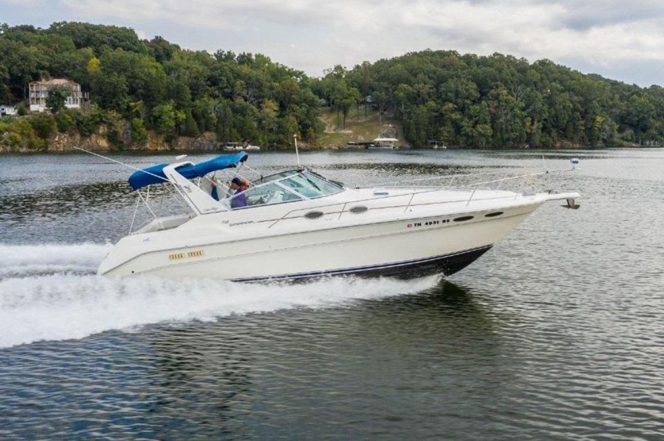 Sea Ray 330 With Captain for 10 People! - Key Points