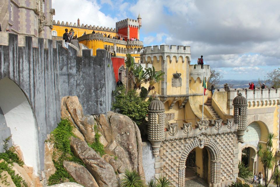 Sintra: Explore Its Magic in a Private Tour - Key Points
