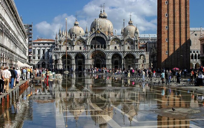 Skip the Line Venice Doges Palace and St. Marks Basilica Tour - T23 - Key Points