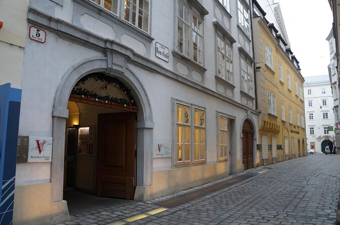 The Historic Centre of Vienna: Private Tour Including Mozarthaus - Key Points