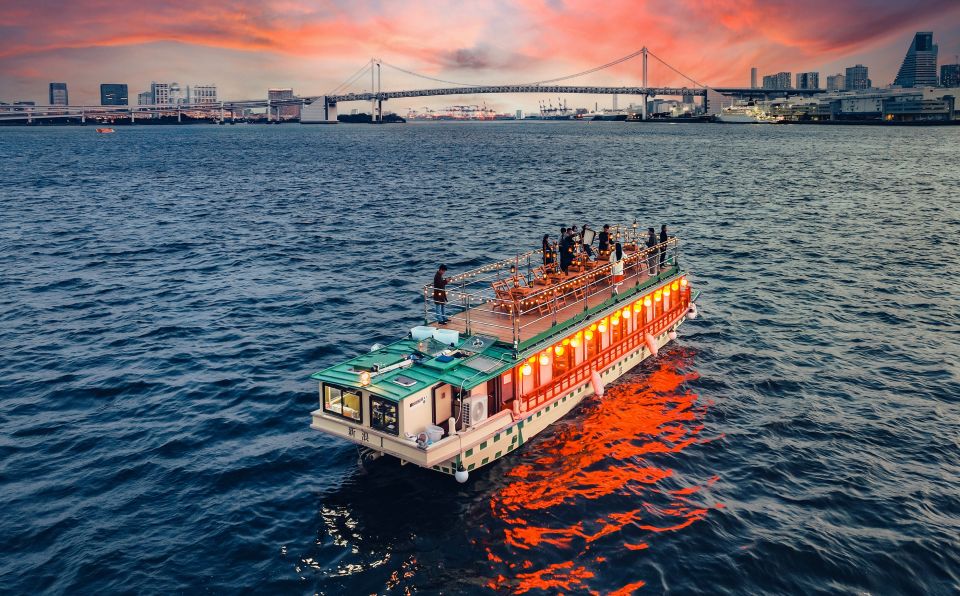 Tokyo: Cherry Blossom Route Yakatabune Dinner Cruise & Show - Key Points