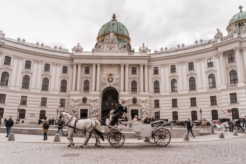 Vienna: Culinary Horse-Drawn Carriage Experience - Key Points