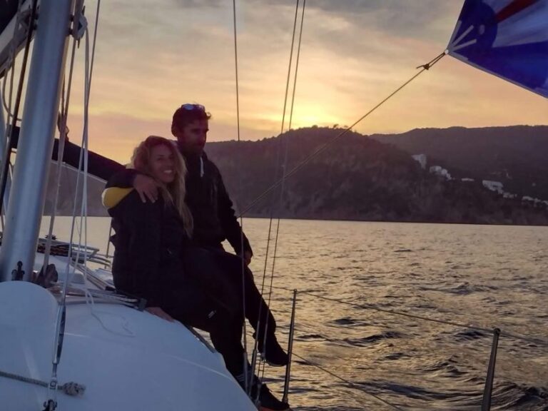 2 Hours Sunset Sailin in a Sailboat in Platja Daro
