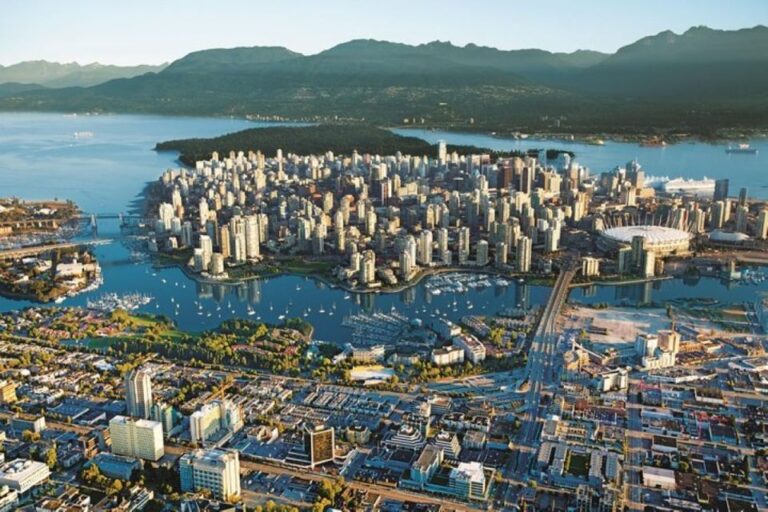 3hr Private Sightseeing Tour-Vancouver City (fr YVR/Cruise)