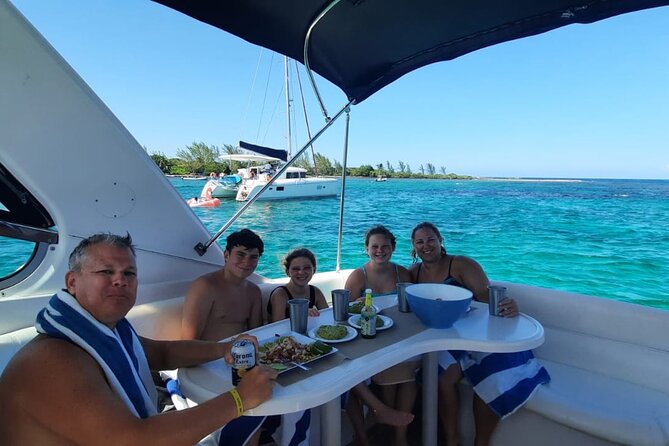 5-Hour Private 40 Yacht 2-Stop Tour to In-Ha Reef With Food, Drinks & Snorkel - Tour Highlights and Itinerary