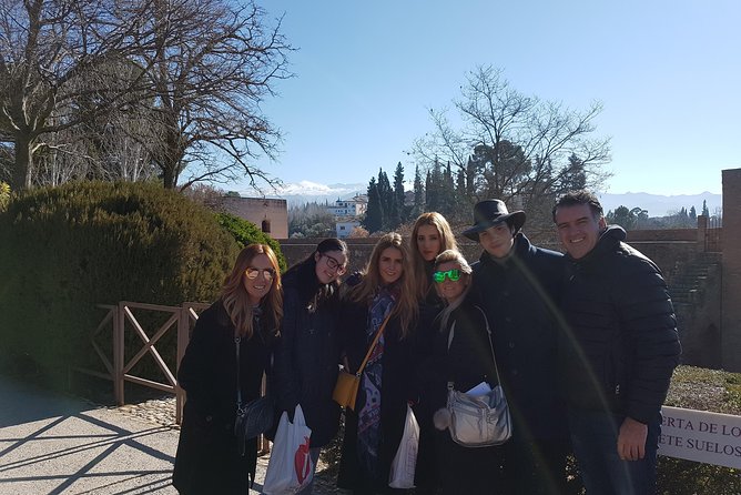 Alhambra Highlights Private Tour With Nazaries Palaces