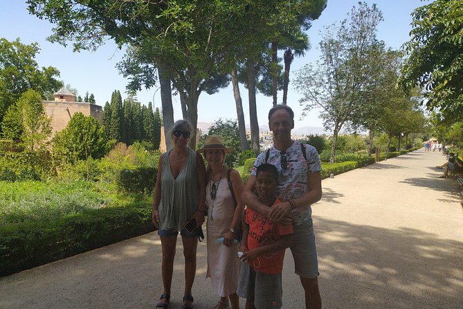 Alhambra: Private Tour for Families - Inclusions