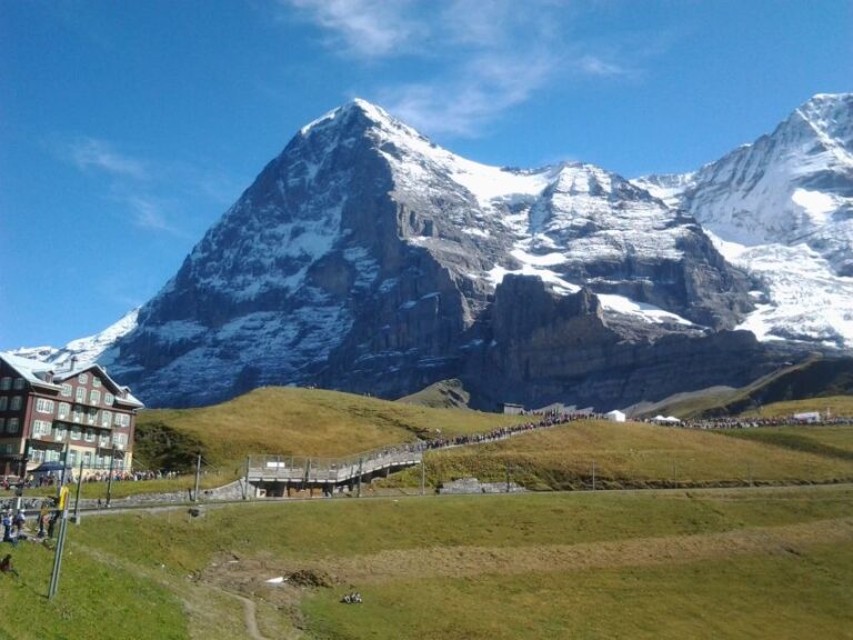 Alpine Majesty:Zürich to Jungfraujoch Exclusive Private Tour