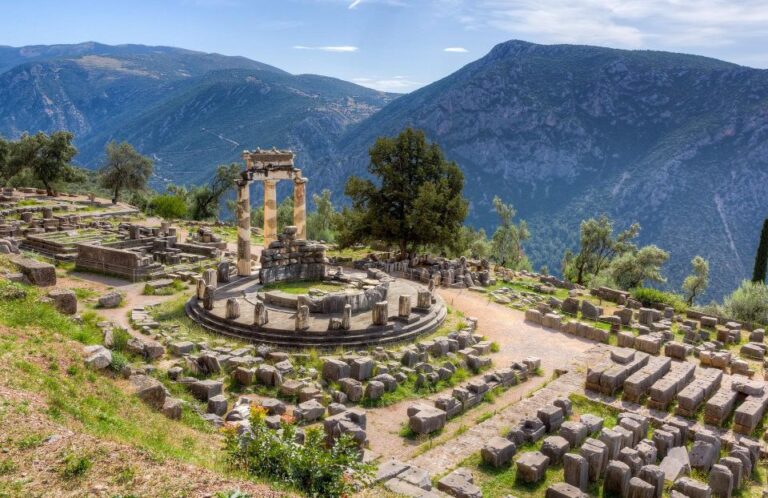 Athens to Delphi Guided Day Tour With Honey Farm & Lunch
