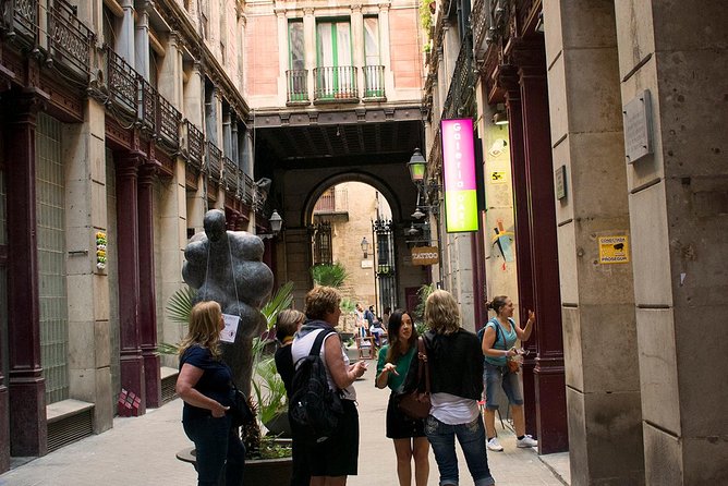 Barcelona Gothic Quarters Deepest Secrets & Sangria