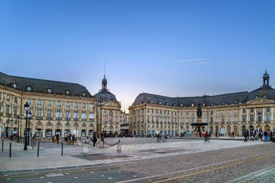 Bordeaux: Capture the Most Photogenic Spots With a Local - Activity Details