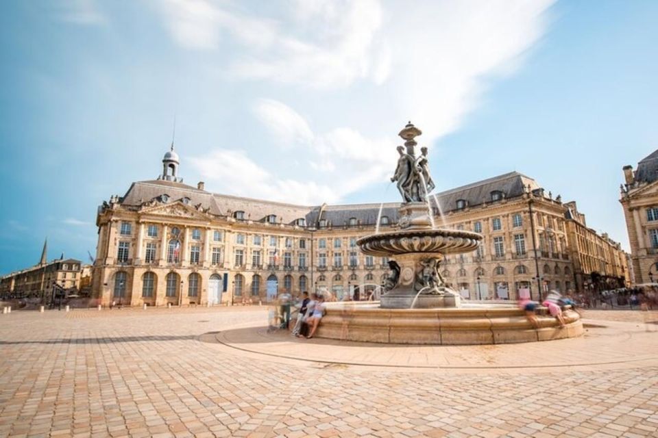 Bordeaux : Must-See Attractions Walking Tour - Tour Details