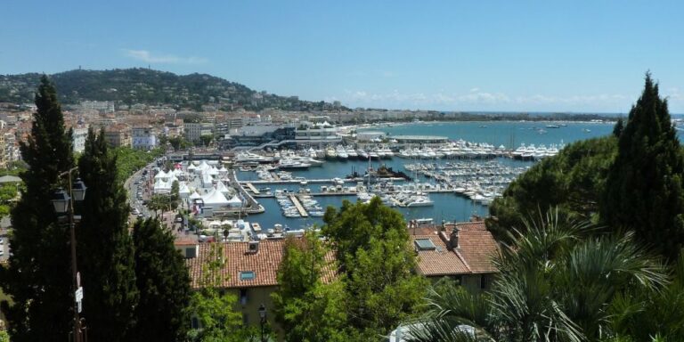 Cannes : Outdoor Escape Game Robbery In The City