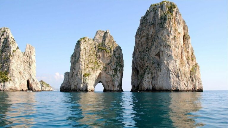 Capri Excursion in Private Boat Full Day From Sorrento