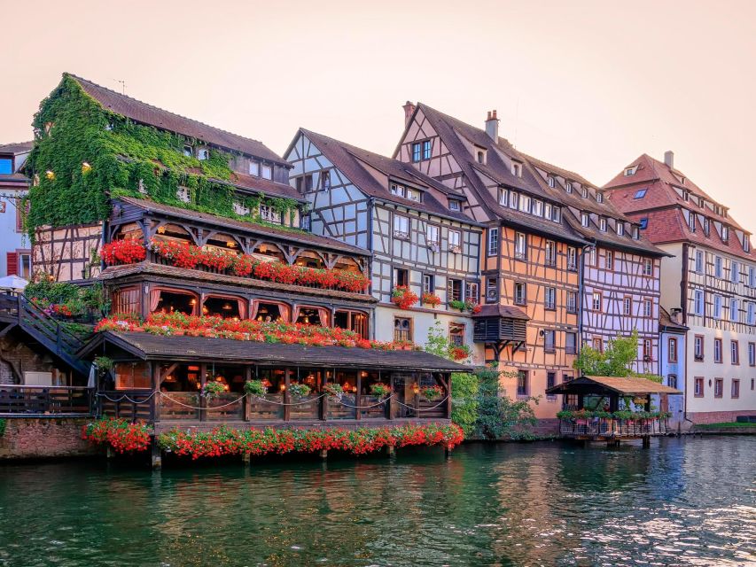 Colmar: Express Walk With a Local in 60 Minutes - What to Expect on the Tour