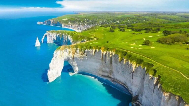 Etretat and Honfleur: Private Round Transfer From Le Havre