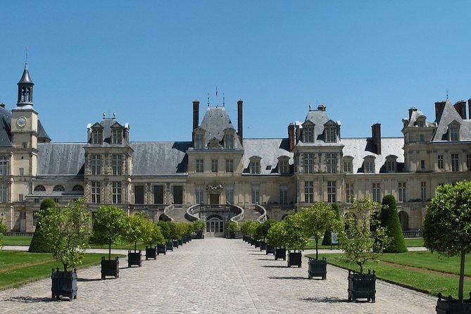 Fontainebleau, Barbizon and Vaux Le Vicomte - Day Trip From Your Hotel in Paris - Tour Highlights