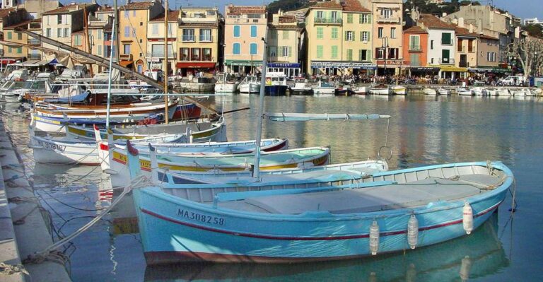 From Aix-en-Provence: Cassis & Luberon Tour