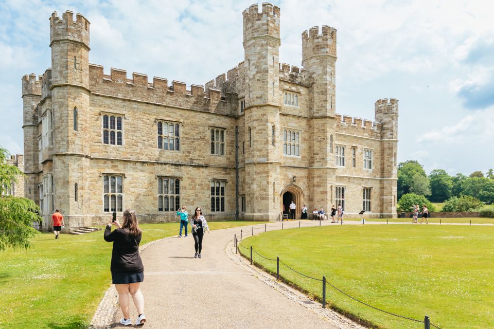 From London: Leeds Castle, Canterbury Cathedral & Dover - Tour Details
