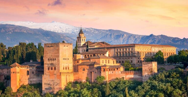From Malaga: Alhambra Guided Tour With Entry Tickets