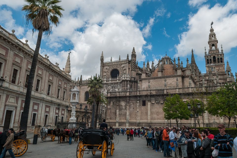 From Malaga: Private Seville, Alcazar and Cathedral Day Trip - Trip Details