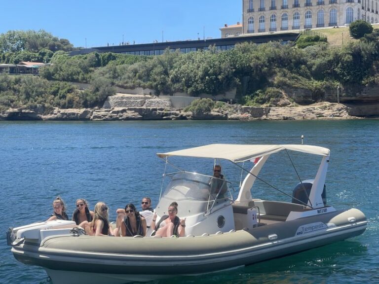 From Marseille: Boat Tour to a Frioul Island Calanque