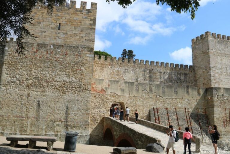 Full Day Castelo De São Jorge & Cristo Rei Sanctuary Tour