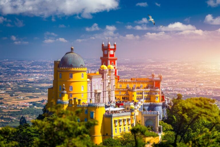 Full-Day Private Tour in Sintra and Cascais