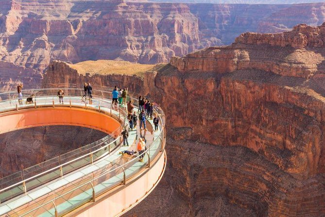 Grand Canyon West and Hoover Dam Bus Tour With Optional Skywalk
