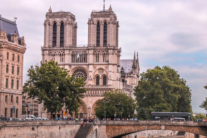 Half-Day Walking Tour With Fun Guide & Arc Du Triomphe Tickets