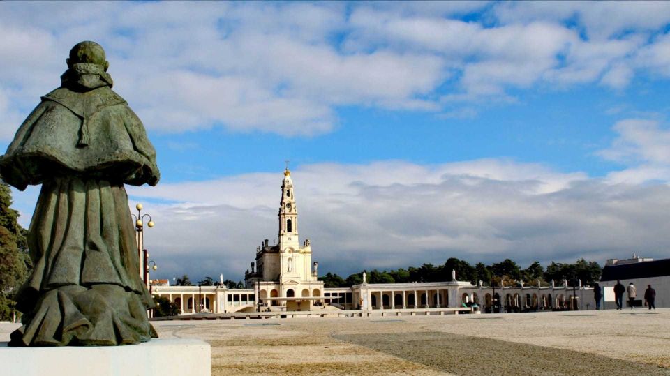 Lisbon: Full-Day Private Guided Tour to Fátima - Tour Details