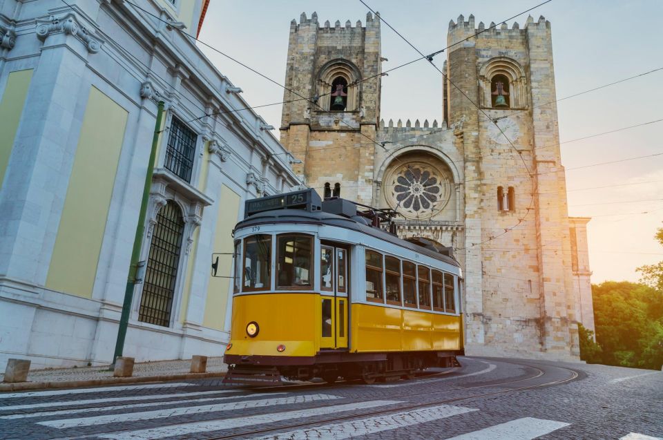 Lisbon: Private Architecture Tour With a Local Expert - Location and Provider