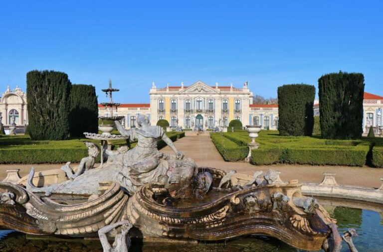 Lisbon: Private Historical Tour to Queluz and Ajuda Palaces