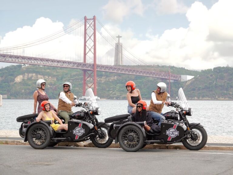 Lisbon : Private Motorcycle Sidecar Tour