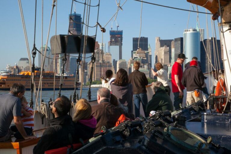 New York City: Sail With Lobster & Craft Beer