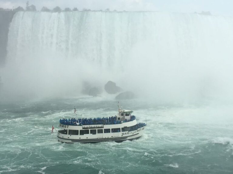 Niagara Falls, USA: Guided Tour & Optional Maid of the Mist