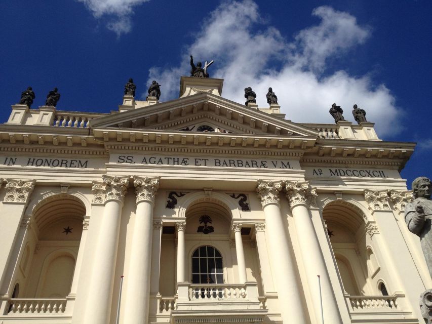 Oudenbosch: Tour at Basilica of the Holy Agatha and Barbara - Activity Details