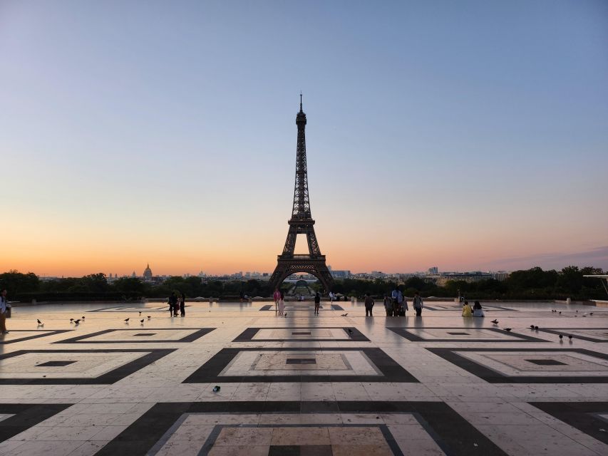 Paris: Paris Without People Guided Bike Tour at Sunrise - Activity Details